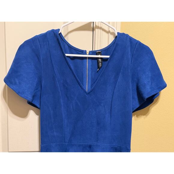 Lord & Taylor Design Lab Blue Faux Suede V-Neck Minin Dress Women's Size Small - Picture 2 of 9
